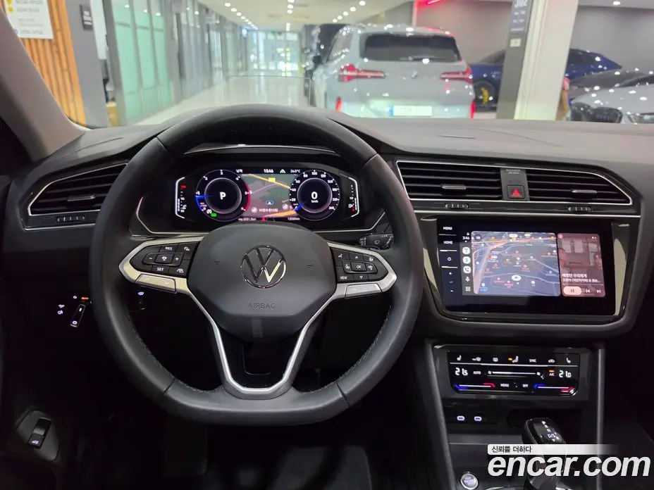 Volkswagen Tiguan 2022 2.0 автомат (гидро), фото 19