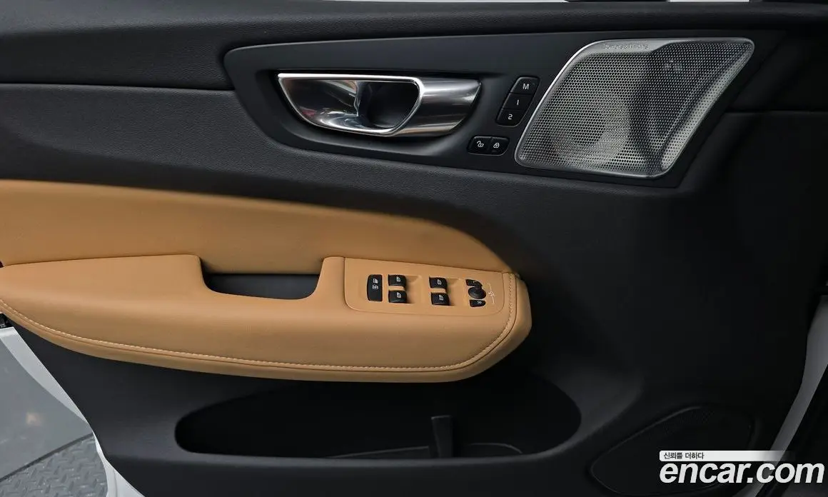 Volvo XC60 2021 2.0 автомат (гидро), фото 13 Volvo XC60 2021 2.0 автомат (гидро), фото 13
