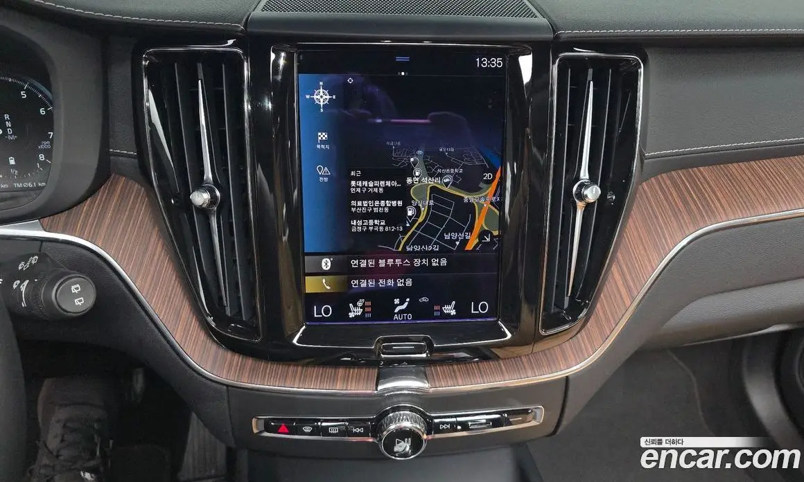 Volvo XC60 2021 2.0 автомат (гидро), фото 21 Volvo XC60 2021 2.0 автомат (гидро), фото 21