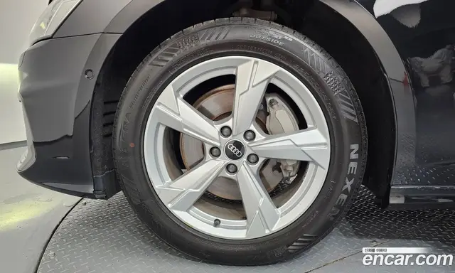 Audi A6 2021 2.0 автомат (гидро), миниатюра 5