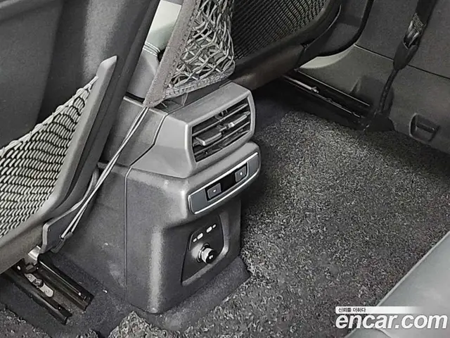 Audi Q4 e-tron 2024 1.0 автомат (гидро), миниатюра 7 Audi Q4 e-tron 2024 1.0 автомат (гидро), миниатюра 7