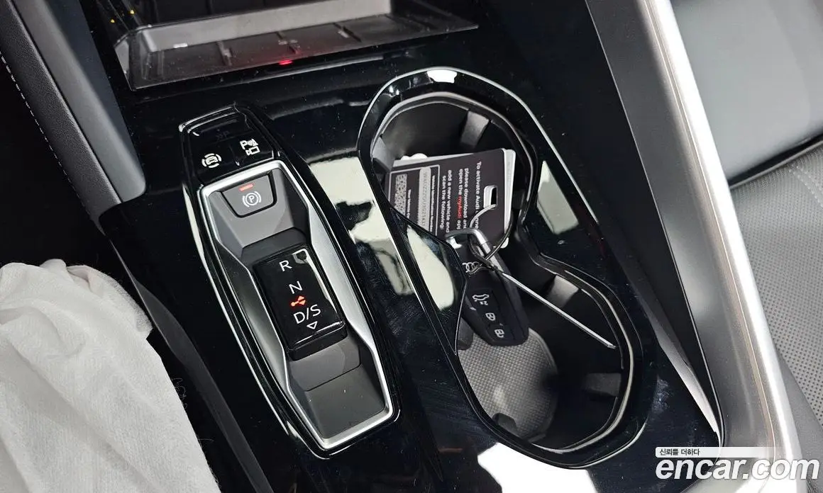 Audi Q5 2025 2.0 автомат (гидро), фото 11