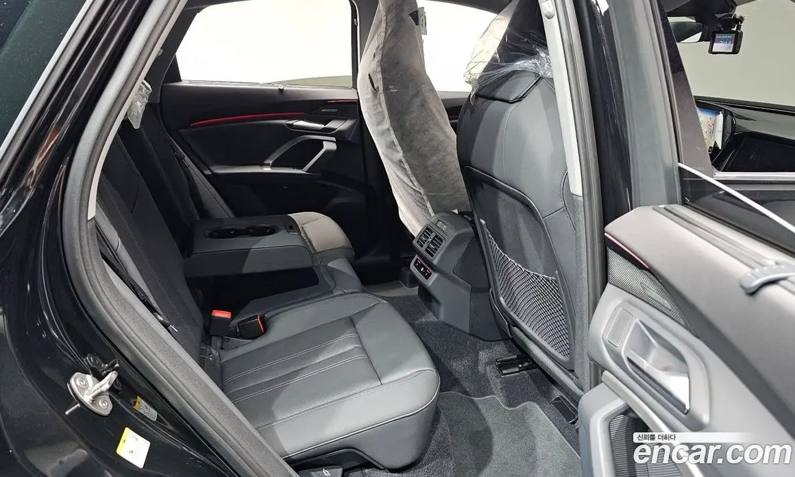 Audi Q5 2025 2.0 автомат (гидро), фото 15