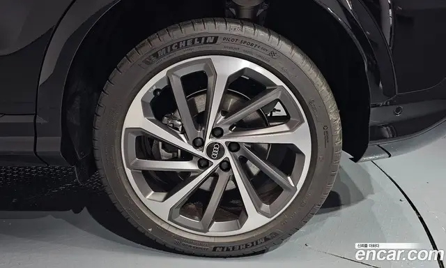 Audi Q5 2025 2.0 автомат (гидро), миниатюра 6