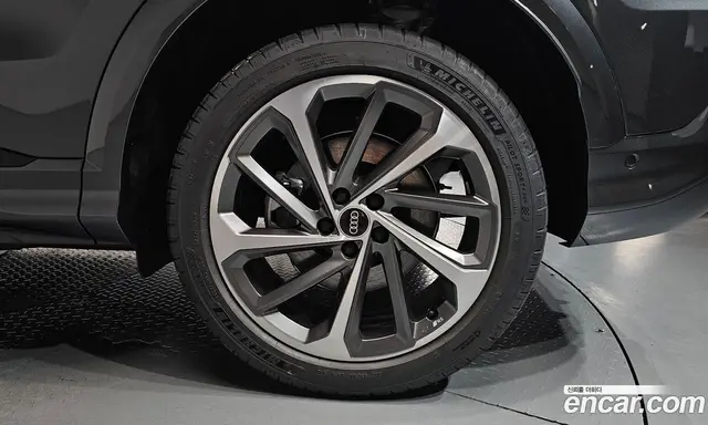 Audi Q5 2025 2.0 автомат (гидро), миниатюра 6 Audi Q5 2025 2.0 автомат (гидро), миниатюра 6