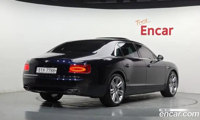 Bentley Flying Spur 2018 4.0 автомат (гидро), миниатюра 2 Bentley Flying Spur 2018 4.0 автомат (гидро), миниатюра 2