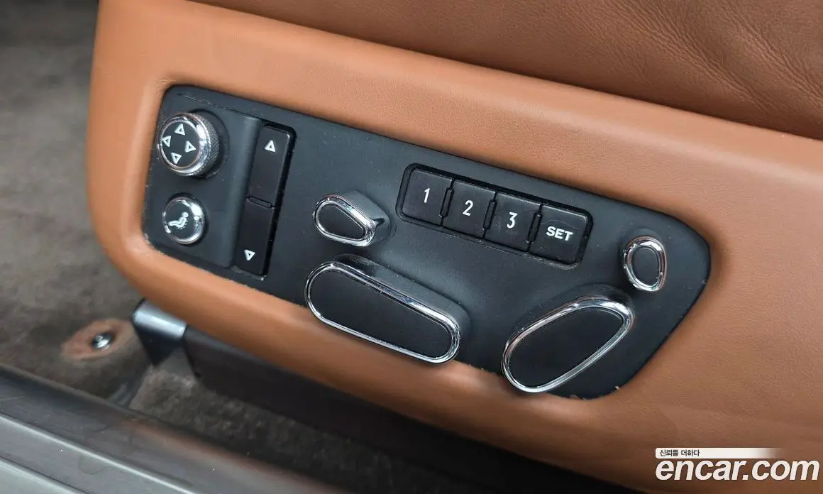 Bentley Flying Spur 2018 4.0 автомат (гидро), фото 17 Bentley Flying Spur 2018 4.0 автомат (гидро), фото 17