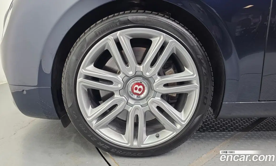 Bentley Flying Spur 2018 4.0 автомат (гидро), фото 5 Bentley Flying Spur 2018 4.0 автомат (гидро), фото 5
