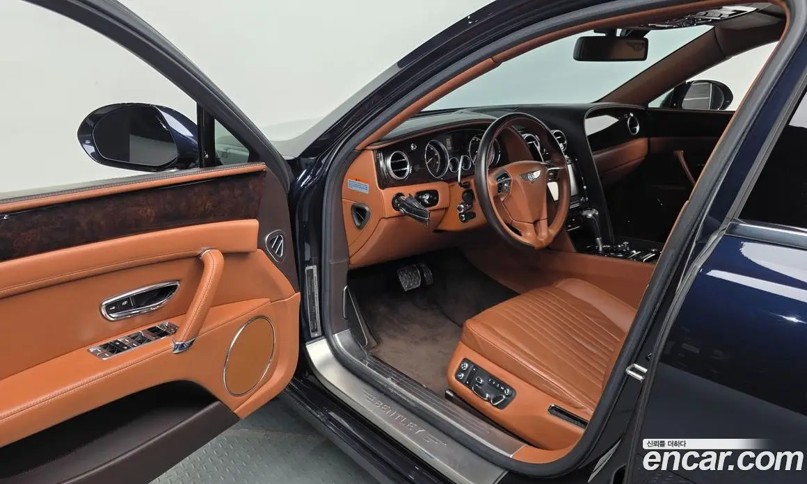 Bentley Flying Spur 2018 4.0 автомат (гидро), фото 10 Bentley Flying Spur 2018 4.0 автомат (гидро), фото 10