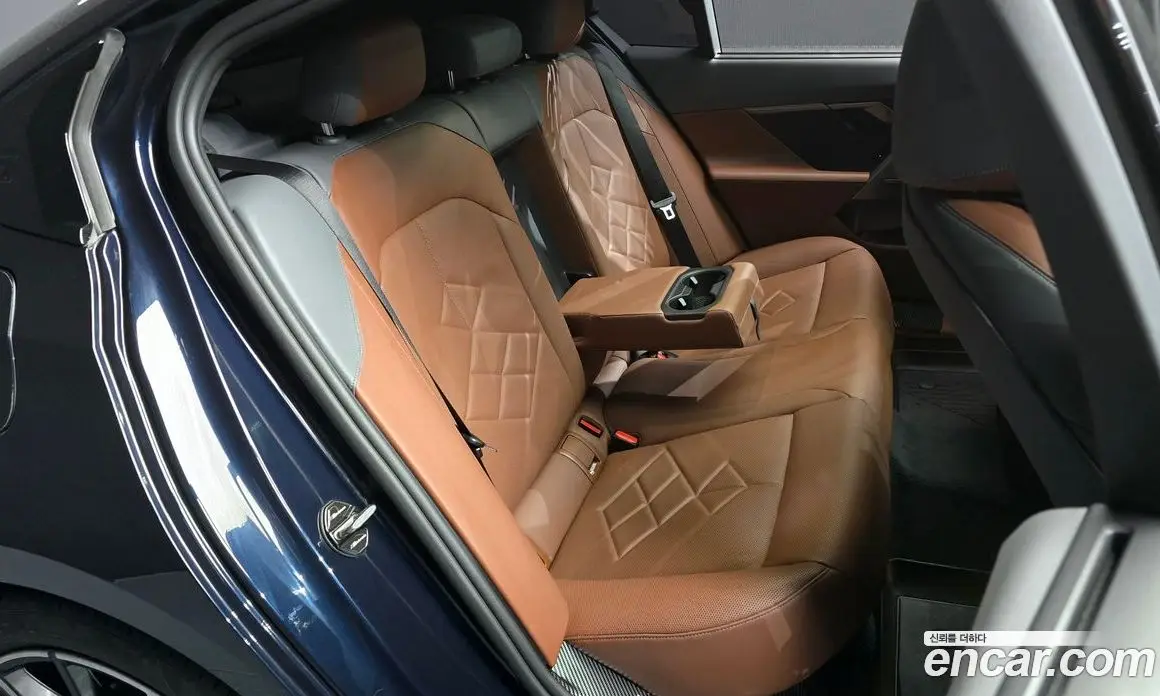 BMW 5 серия 2024 2.0 автомат (гидро), фото 17