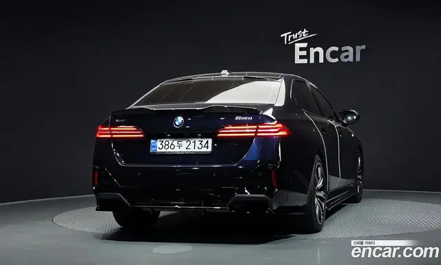 BMW 5 серия 2024 2.0 автомат (гидро), миниатюра 4