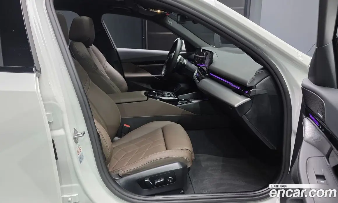 BMW 5 серия 2024 2.0 автомат (гидро), фото 16 BMW 5 серия 2024 2.0 автомат (гидро), фото 16