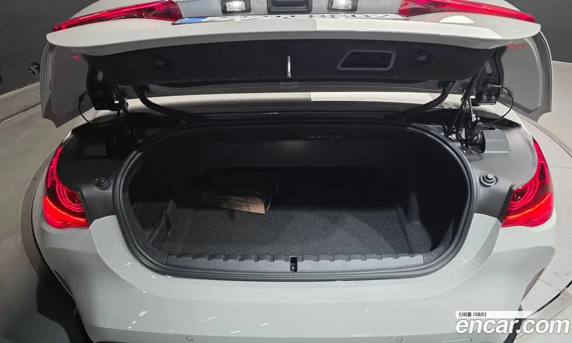 BMW M4 2025 3.0 автомат (гидро), фото 30 BMW M4 2025 3.0 автомат (гидро), фото 30