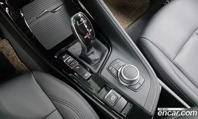 BMW X1 2022 2.0 автомат (гидро), миниатюра 12