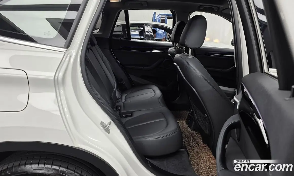 BMW X1 2022 2.0 автомат (гидро), фото 18 BMW X1 2022 2.0 автомат (гидро), фото 18