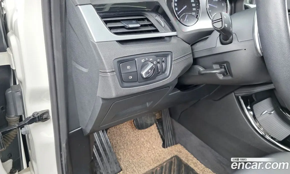 BMW X1 2022 2.0 автомат (гидро), фото 23 BMW X1 2022 2.0 автомат (гидро), фото 23