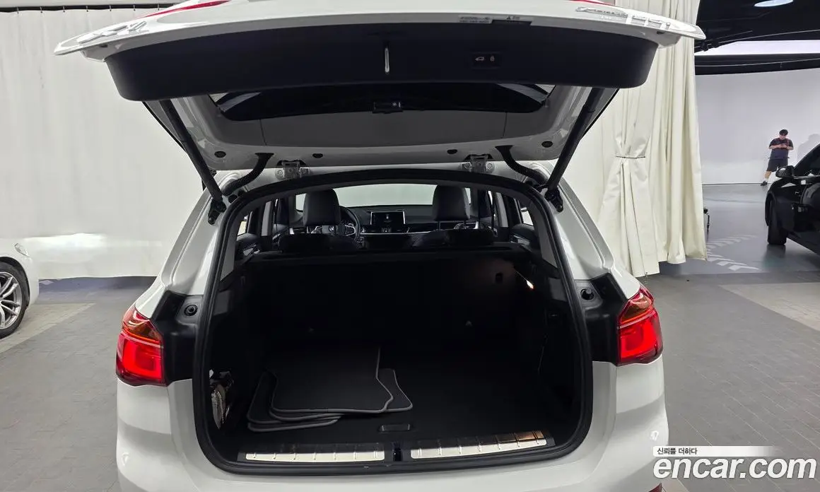 BMW X1 2022 2.0 автомат (гидро), фото 26 BMW X1 2022 2.0 автомат (гидро), фото 26