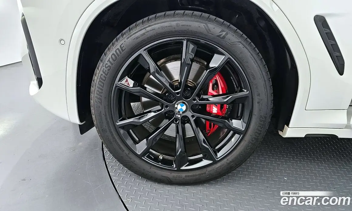 BMW X4 2025 2.0 автомат (гидро), фото 5
