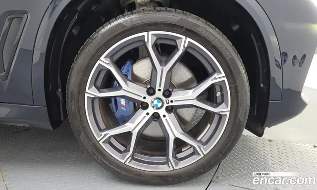 BMW X5 2023 3.0 автомат (гидро), миниатюра 7