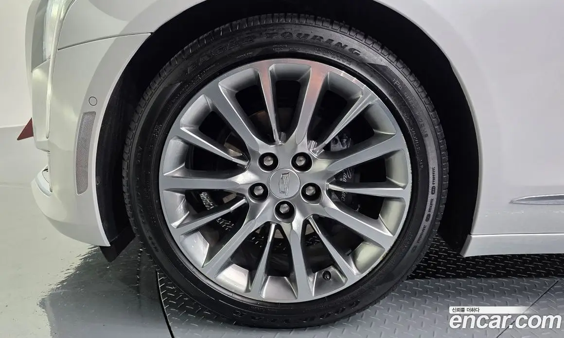Cadillac CT6 2018 2.0 автомат (гидро), фото 5 Cadillac CT6 2018 2.0 автомат (гидро), фото 5