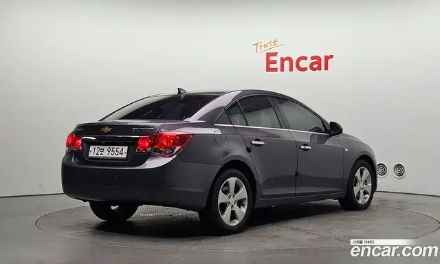 Chevrolet Cruze 2011 2.0 автомат (гидро), миниатюра 2