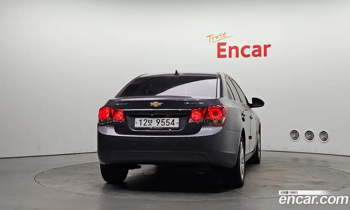 Chevrolet Cruze 2011 2.0 автомат (гидро), фото 4