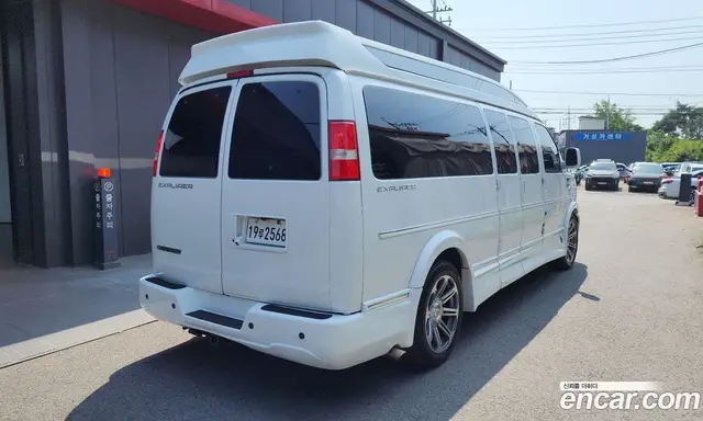 Chevrolet Express Van 2018 6.0 автомат (гидро), миниатюра 2