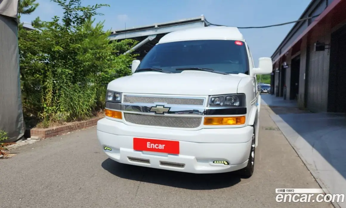 Chevrolet Express Van 2018 6.0 автомат (гидро), фото 3