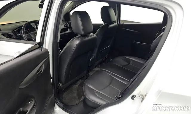 Chevrolet Spark 2016 1.0 автомат (гидро), миниатюра 11