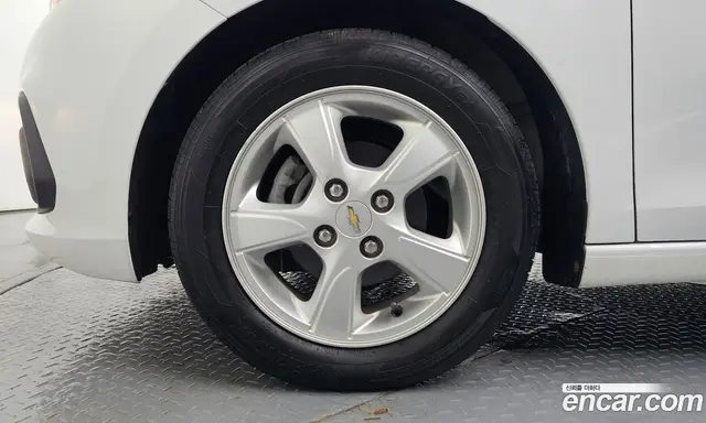 Chevrolet Spark 2016 1.0 автомат (гидро), миниатюра 5