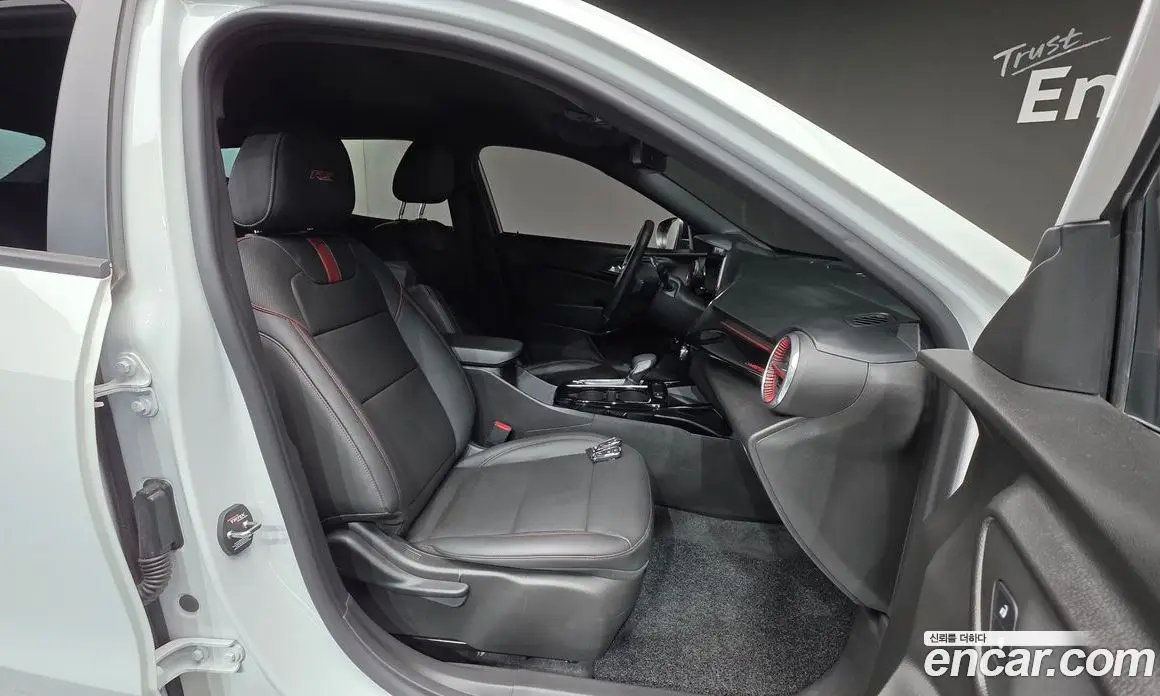 Chevrolet Trax 2023 1.2 автомат (гидро), фото 13