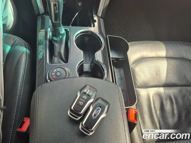 Ford Explorer 2017 2.3 автомат (гидро), миниатюра 9 Ford Explorer 2017 2.3 автомат (гидро), миниатюра 9