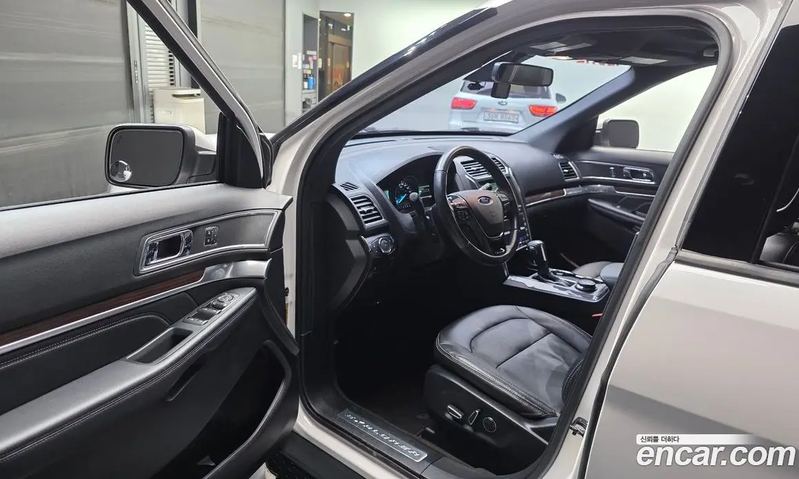 Ford Explorer 2018 2.3 автомат (гидро), фото 10 Ford Explorer 2018 2.3 автомат (гидро), фото 10