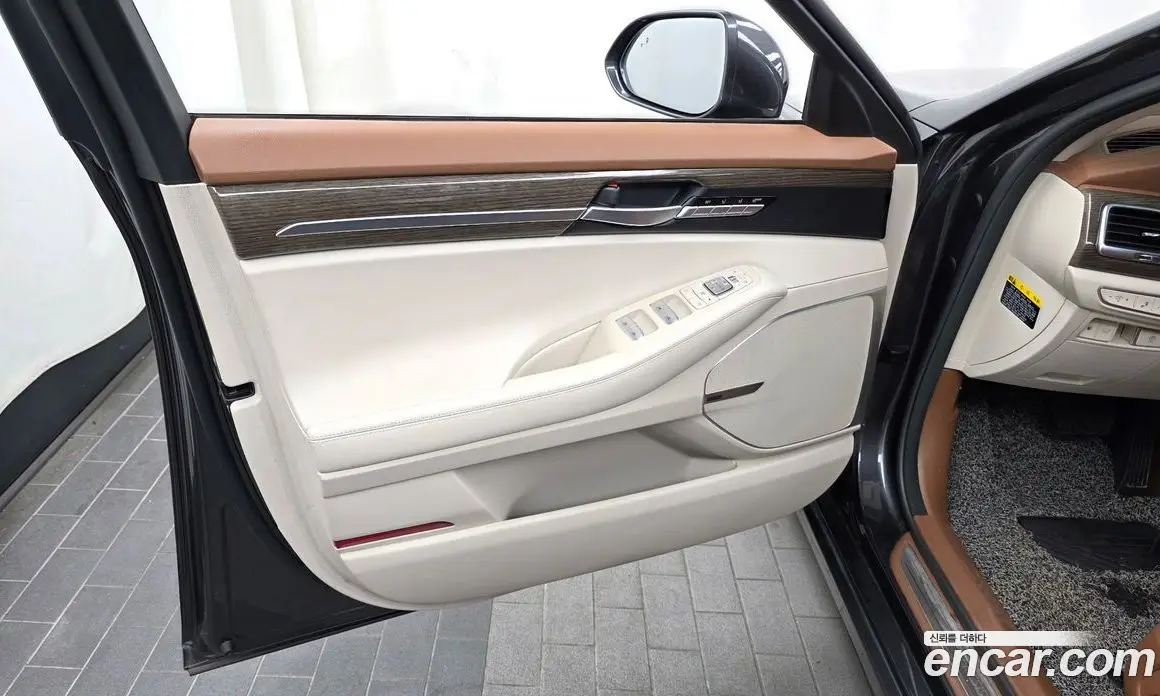 Genesis G90 2021 3.8 автомат (гидро), фото 14 Genesis G90 2021 3.8 автомат (гидро), фото 14