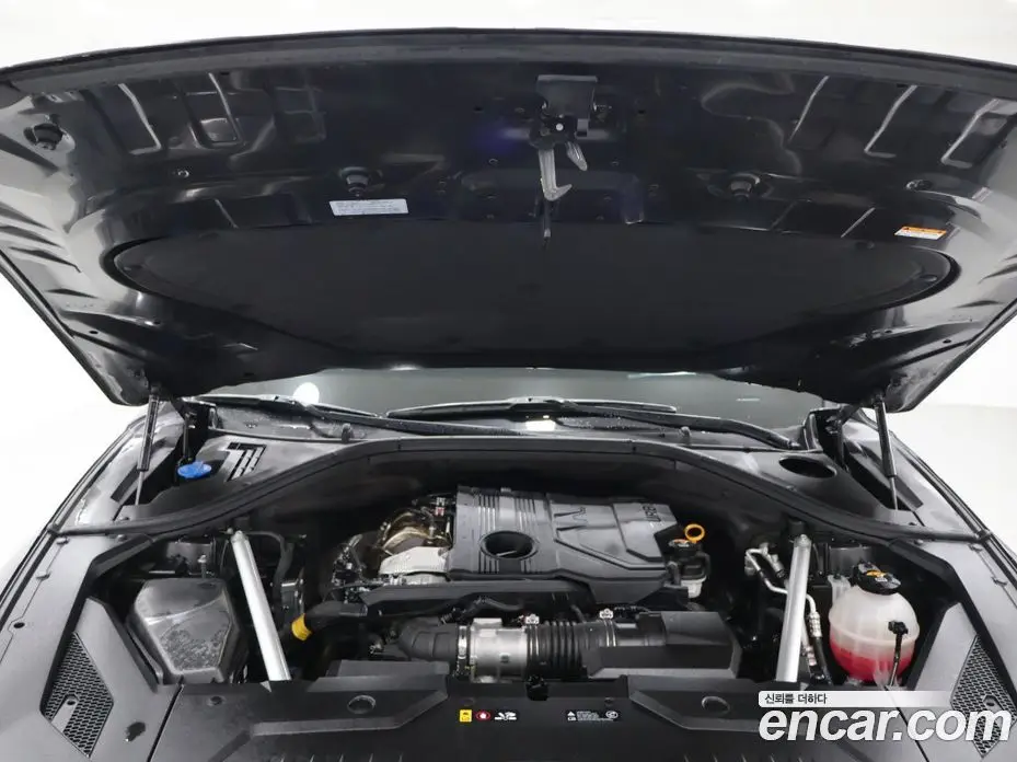 Genesis GV70 2021 2.2 автомат (гидро), фото 17 Genesis GV70 2021 2.2 автомат (гидро), фото 17