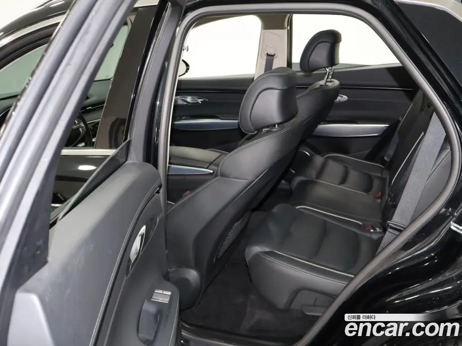 Genesis GV70 2021 2.2 автомат (гидро), фото 10 Genesis GV70 2021 2.2 автомат (гидро), фото 10