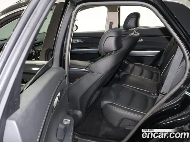 Genesis GV70 2021 2.2 автомат (гидро), миниатюра 10 Genesis GV70 2021 2.2 автомат (гидро), миниатюра 10