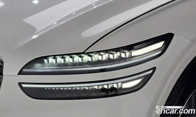 Genesis GV70 2025 2.5 автомат (гидро), миниатюра 8 Genesis GV70 2025 2.5 автомат (гидро), миниатюра 8