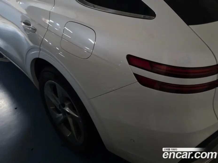 Genesis GV70 2025 2.5 автомат (гидро), фото 7 Genesis GV70 2025 2.5 автомат (гидро), фото 7
