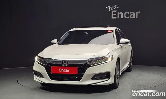 Honda Accord 2019 1.5 автомат (гидро), миниатюра 3