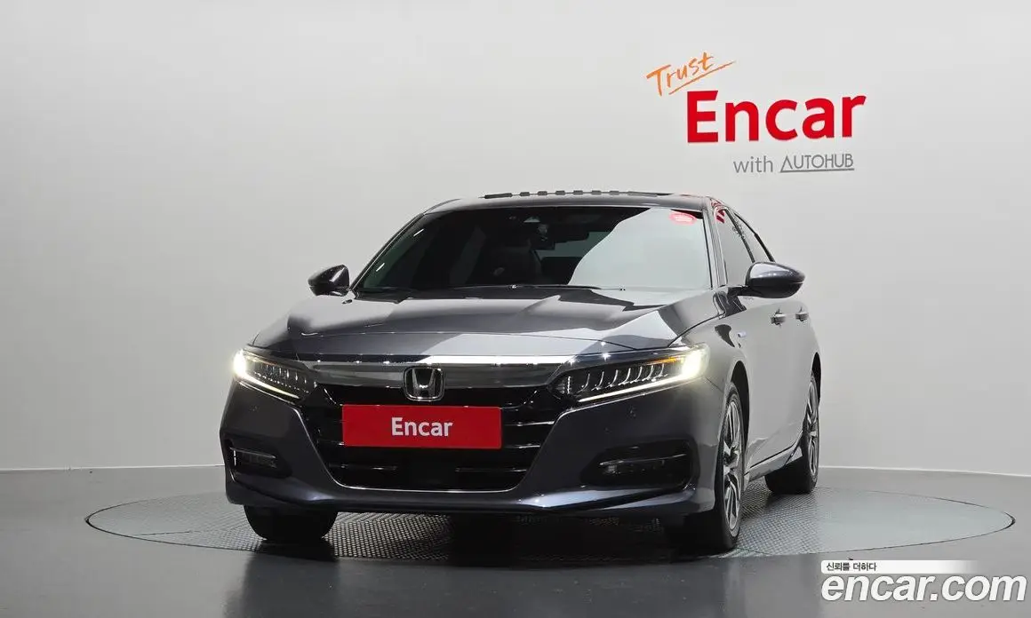 Honda Accord 2019 2.0 автомат (гидро), фото 3
