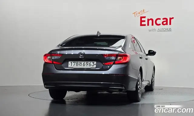 Honda Accord 2019 2.0 автомат (гидро), миниатюра 4