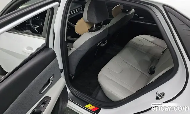 Hyundai Avante 2020 1.6 автомат (гидро), миниатюра 11
