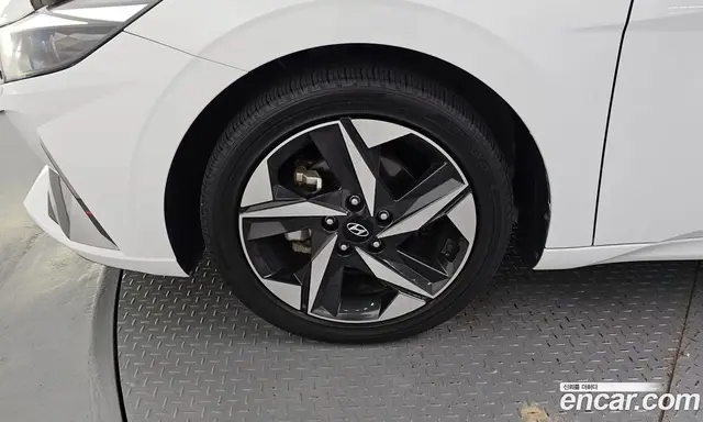 Hyundai Avante 2020 1.6 автомат (гидро), миниатюра 5