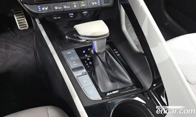 Hyundai Avante 2020 1.6 автомат (гидро), миниатюра 9