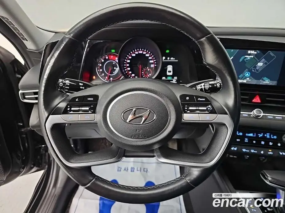 Hyundai Avante 2020 1.6 автомат (гидро), фото 13