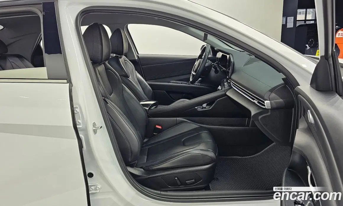 Hyundai Avante 2023 1.6 автомат (гидро), фото 11 Hyundai Avante 2023 1.6 автомат (гидро), фото 11