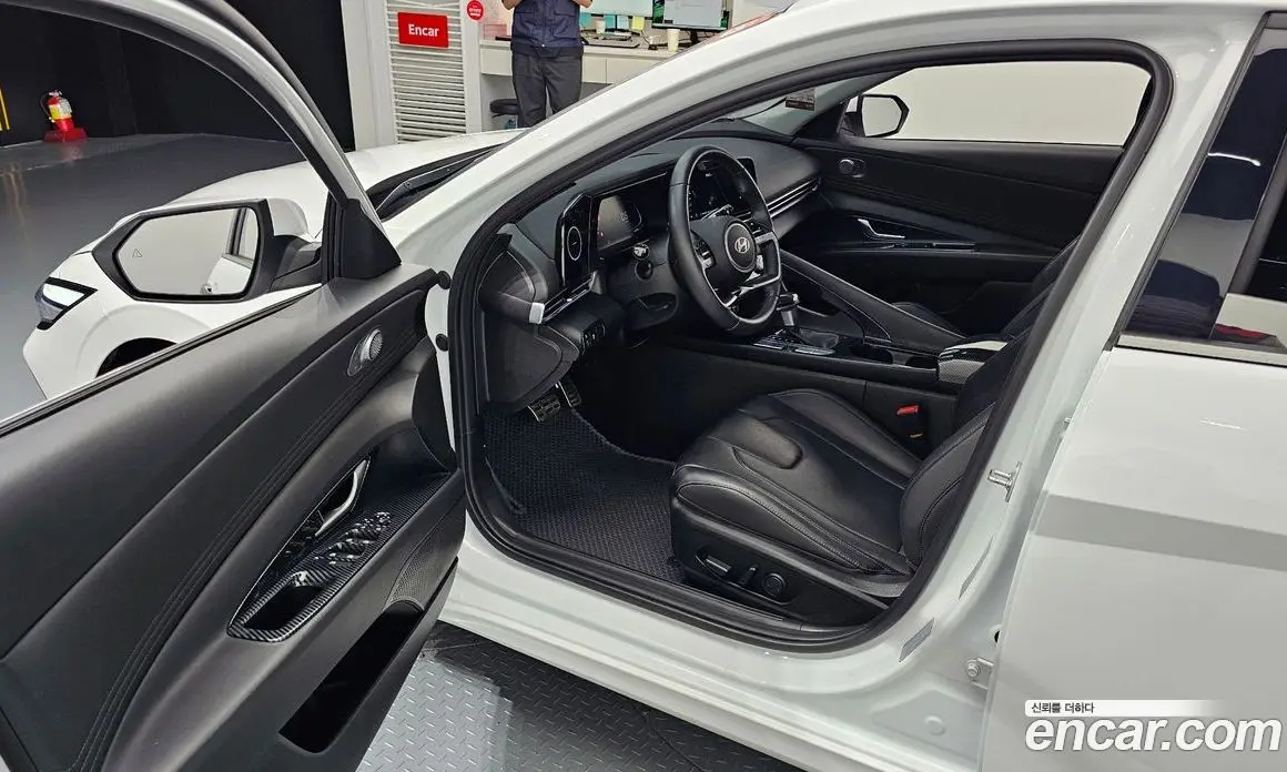 Hyundai Avante 2023 1.6 автомат (гидро), фото 10 Hyundai Avante 2023 1.6 автомат (гидро), фото 10