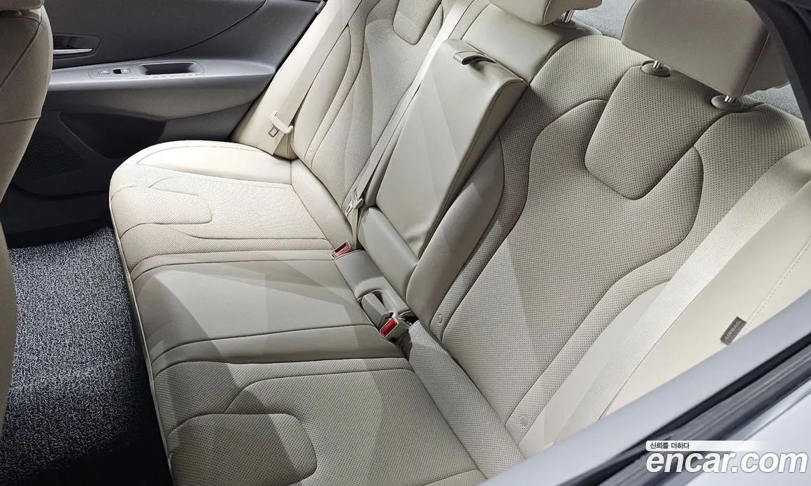 Hyundai Avante 2025 1.6 автомат (гидро), фото 32 Hyundai Avante 2025 1.6 автомат (гидро), фото 32