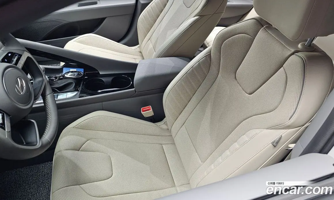 Hyundai Avante 2025 1.6 автомат (гидро), фото 33 Hyundai Avante 2025 1.6 автомат (гидро), фото 33